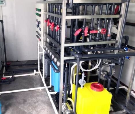 Σύστημα καθαρισμού νερού αντίστροφης όσμωσης Ultrapure 0.5-5m3/H