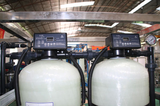 2TPH 3.0kW-380-415V 2xFRP δεξαμενές Αρακά νερού Αντίστροφη όσμωση σταθμός ύδρευσης