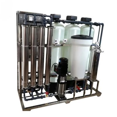 2TPH 3,0kW-380-415V 3xFRP δεξαμενές Αμυδρόνερο Αντίστροφη οσμωτική μονάδα ύδρευσης