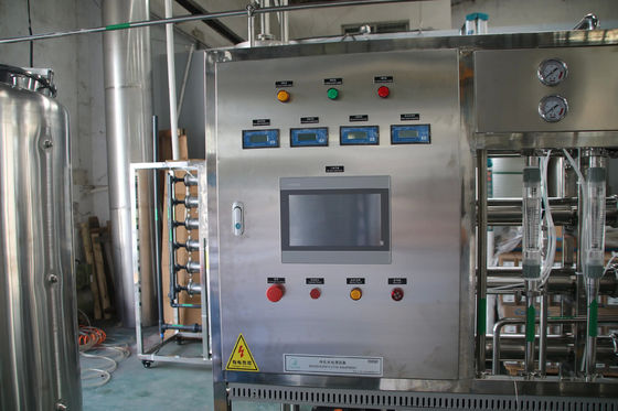 2TPH 3,0kW-380-415V 3xSS304 δεξαμενές Αμυδρό νερό εργοστάσιο αντιστροφικής όσμωσης νερού
