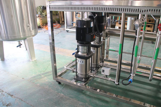 2TPH 3,0kW-380-415V 3xSS304 δεξαμενές Αμυδρό νερό εργοστάσιο αντιστροφικής όσμωσης νερού