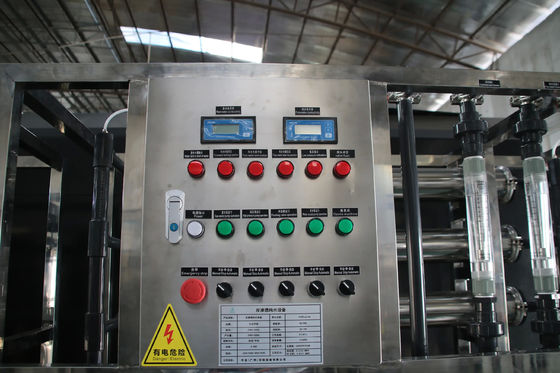 3TPH 5.5kW-380-415V 3xSS304 δεξαμενές Βραχτόνερο Αντίστροφη οσμωτική μονάδα ύδρευσης