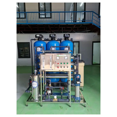 6TPH 7.9kW-380-415V 3xFRP δεξαμενές Βραχτόνερο Αντίστροφη όσμωση σταθμός ύδρευσης