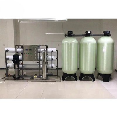 8TPH 14kW-380-415V 3xFRP δεξαμενές Βραχτόνερο Αντίστροφη οσμωτική μονάδα ύδρευσης
