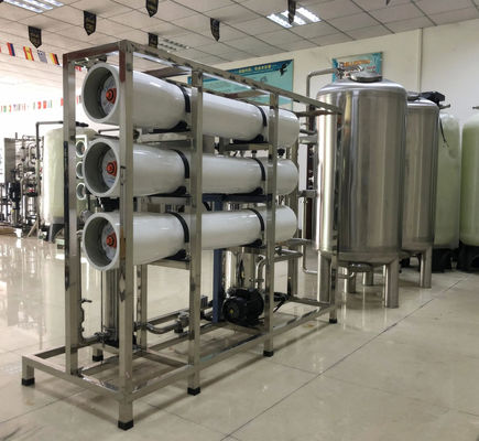 3000L/H SS304 δεξαμενές επεξεργασία νερού με αντίστροφη όσμωση για βιομηχανικά